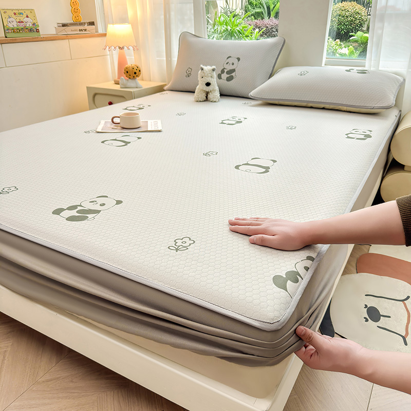 2026新款碳光冰丝席5D印花床笠款 小熊猫