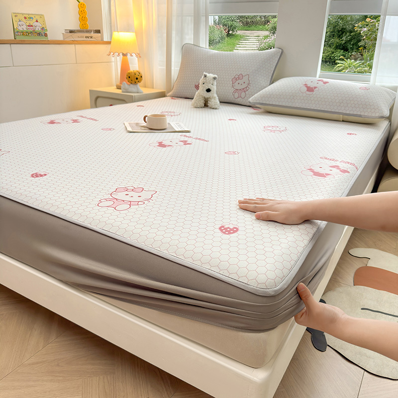 2026新款碳光冰丝席5D印花床笠款 甜心凯蒂