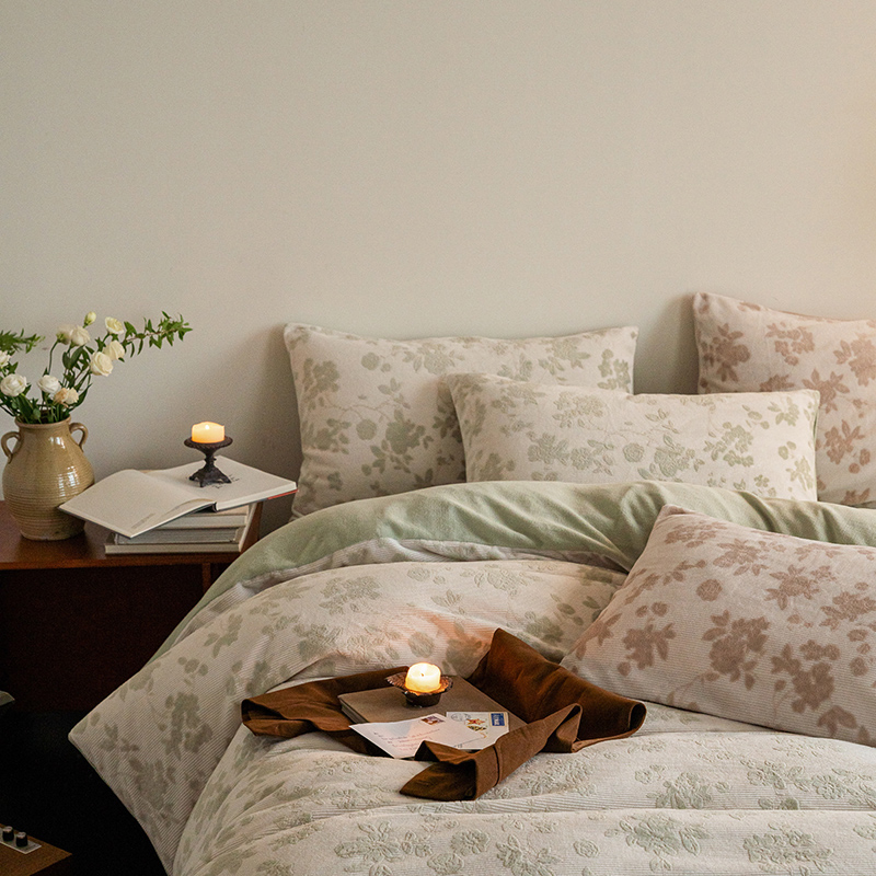 2025新款雕花牛奶绒四件套-花千朵系列 花千朵-豆绿