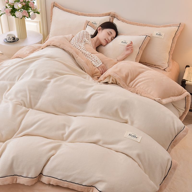 2025新款纯色双拼牛奶绒滚边四件套