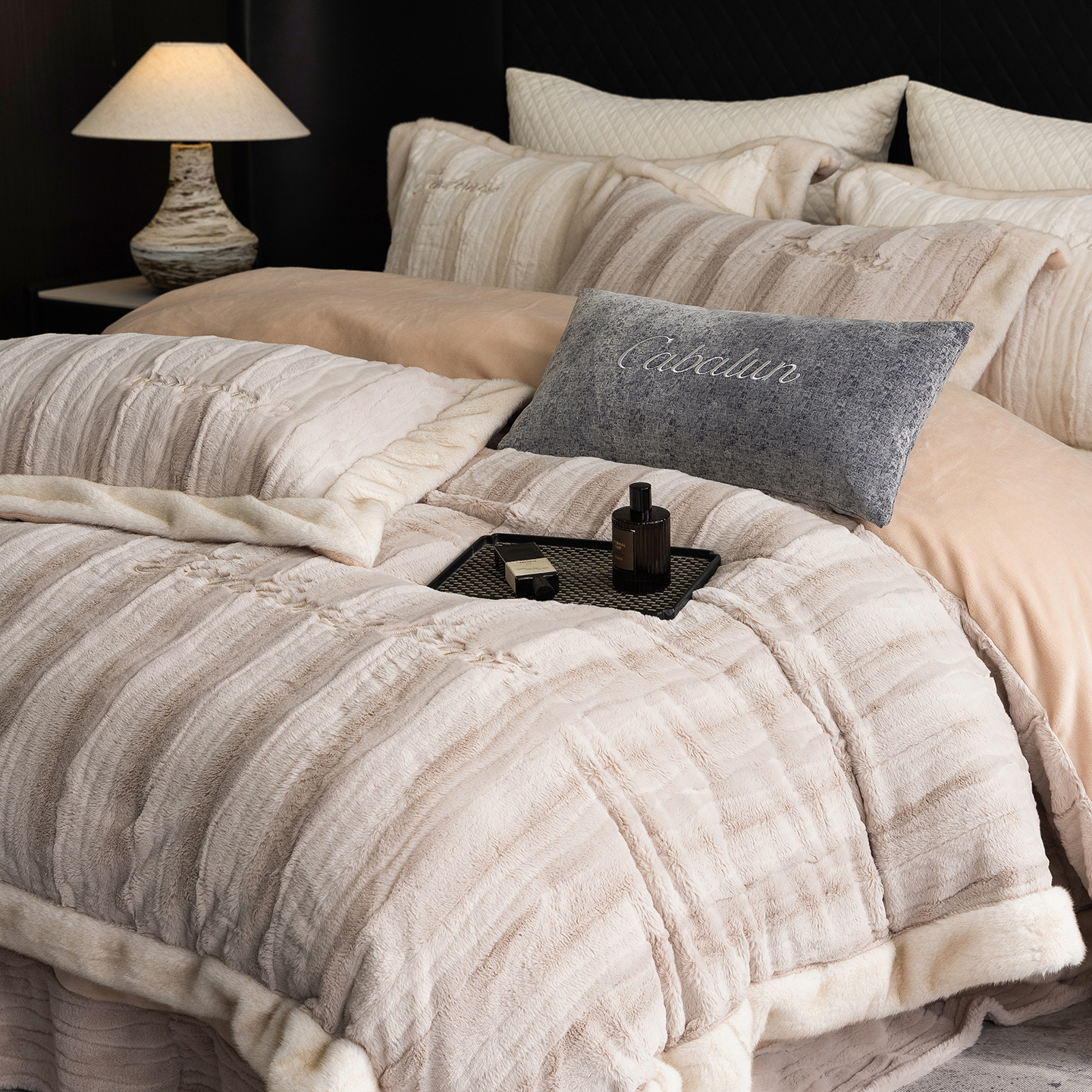 2025新款A版360克兔毛B版240克牛奶绒拼边580克欧貂四件套-帕奇