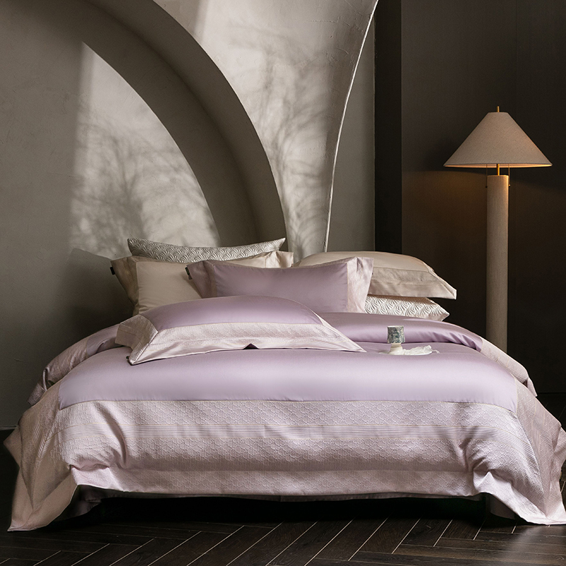 2026新款50支全棉高精密提花边条款轻奢四件套 鎏金巴黎-琉璃紫