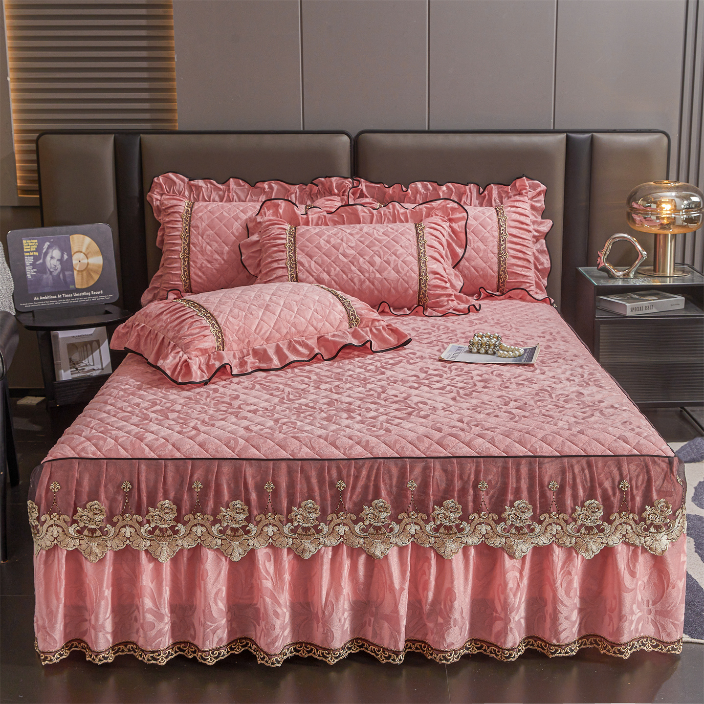 2025新款柔暖天鹅绒夹棉床裙香格里系列床裙三件套 香格里-粉