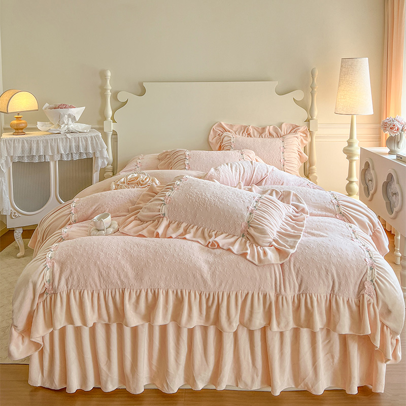2025新款法式雕花牛奶绒四件套床裙款-塞纳系列 塞纳-粉