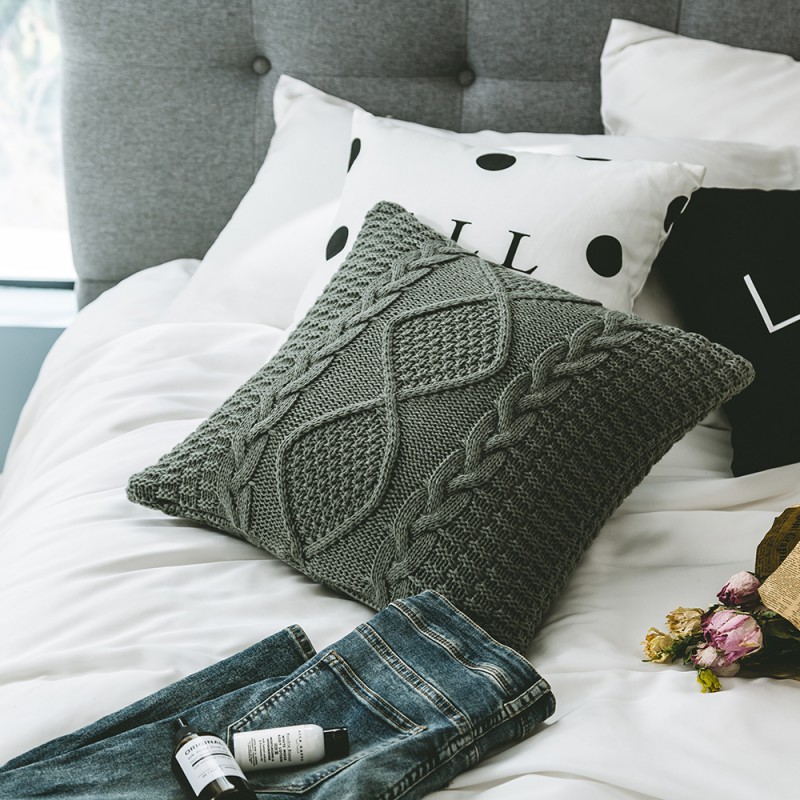 蒂亚靠枕腈纶毛线抱枕 沙发抱枕 4545cm 灰色