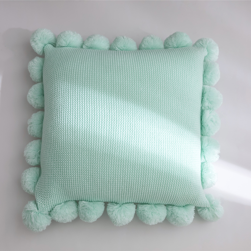 新款纯色球球花式抱枕靠枕-艾丽 45cmx45cm 淡绿