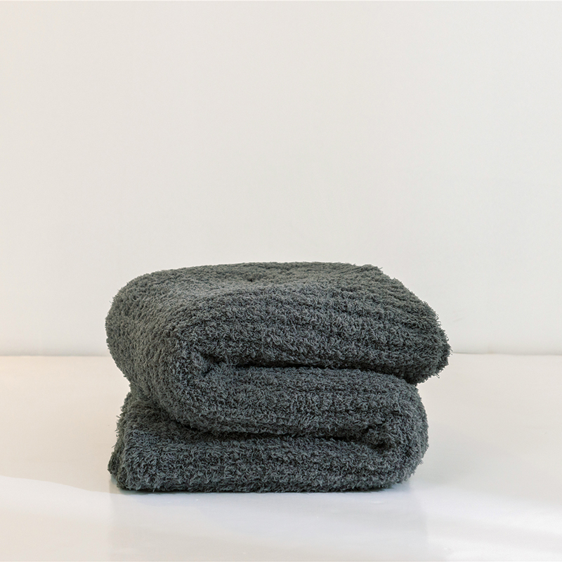 新款半边绒休闲毯旅行毯午睡毯沙发毯床尾巾乔欧盖毯系列 130*160cm 黑色