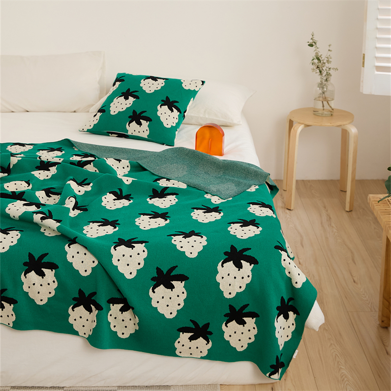 2023新款星空树莓休闲毯盖毯旅行毯沙发毯床尾巾 130*160cm 时尚绿