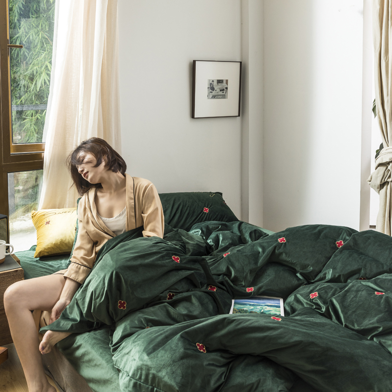 2019新款-意大利臻丝绒四件套 床单款1.8m（6英尺）床 墨绿