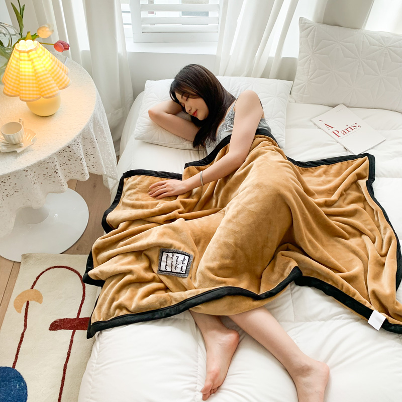 2022新款法兰绒午睡毯 1.0x1.5m 经典驼
