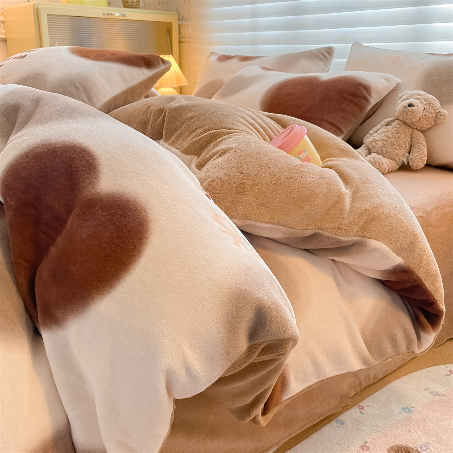 2025新款190克加厚牛奶绒印花单被套四件套 心动