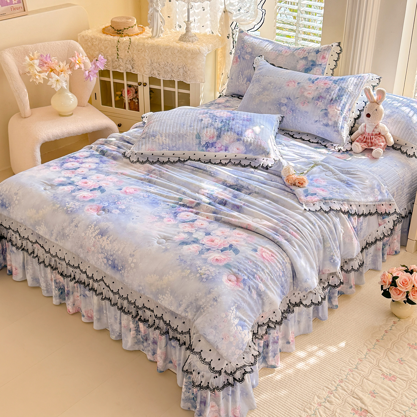 2026新款凉感丝花边夏被床盖款四件套 陌上花开