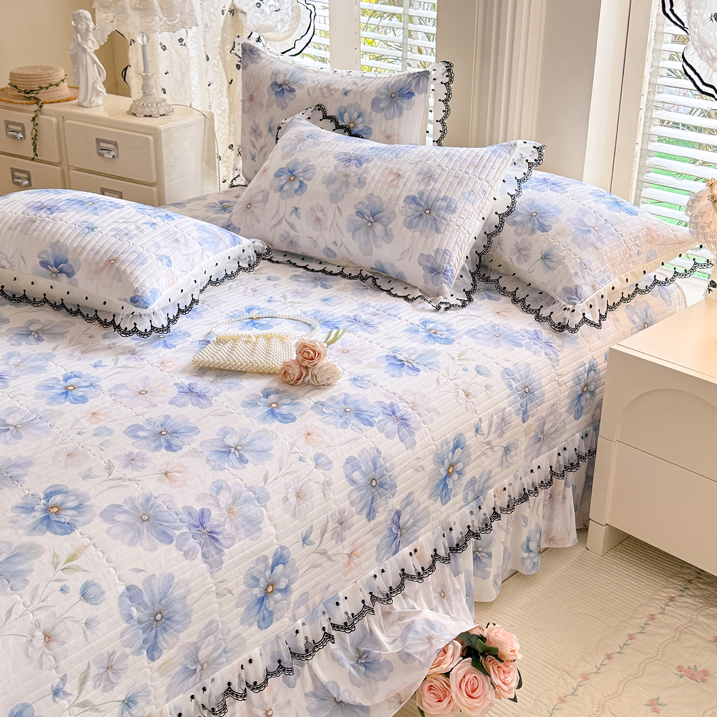 2026新款凉感丝夹棉床盖款三件套 尼斯花晨