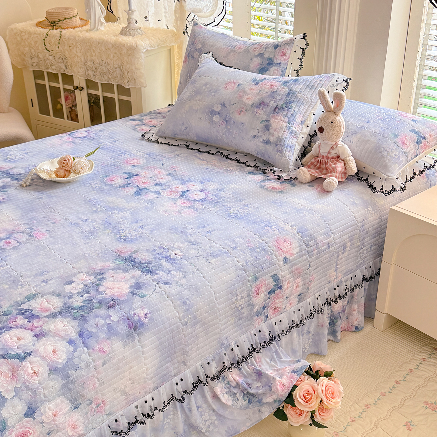 2026新款凉感丝夹棉床盖款三件套 陌上花开