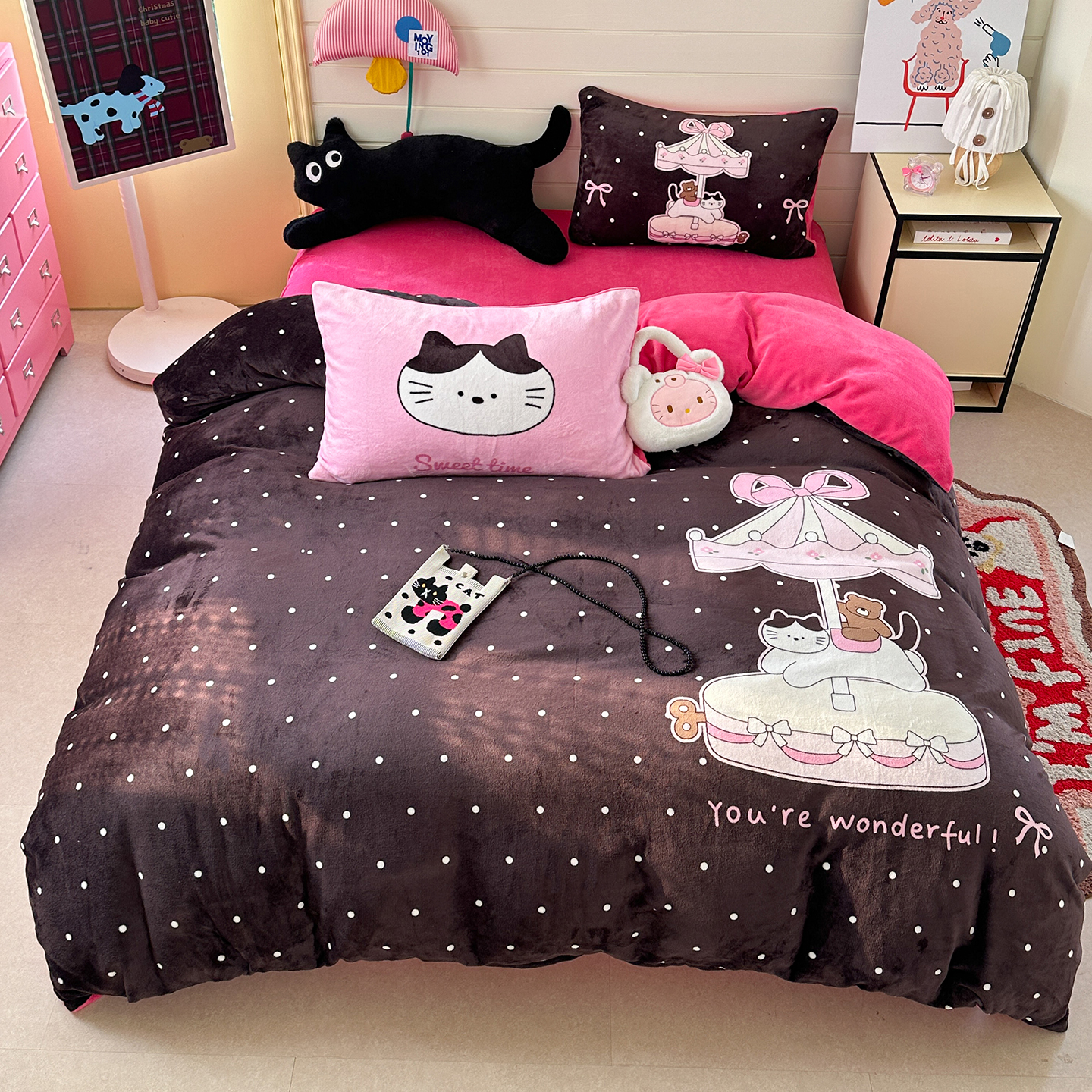 2025新款大版牛奶绒四件套 波点童趣小猫