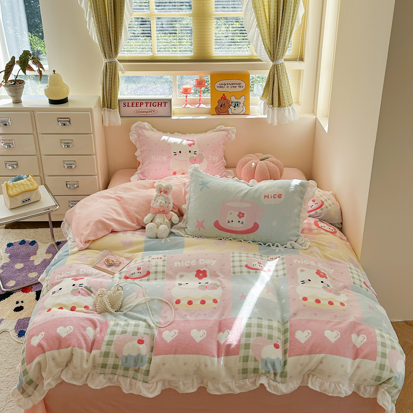 2025新款牛奶绒印花花边款四件套