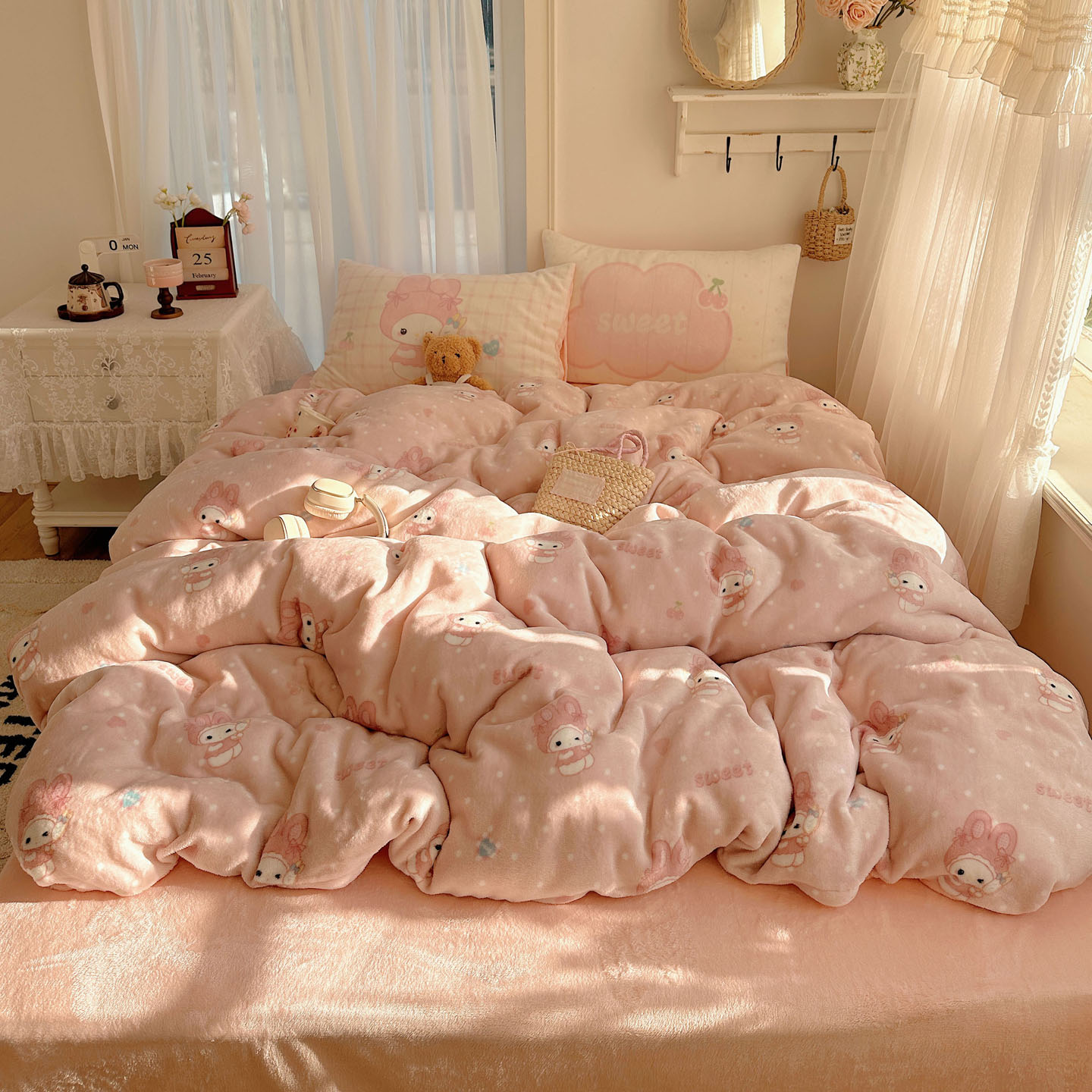 2025秋冬新款牛奶绒四件套 头套小兔