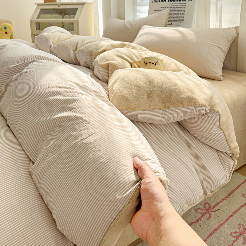 2025新款全棉色织水洗棉+高克重牛奶绒四件套 极细条米