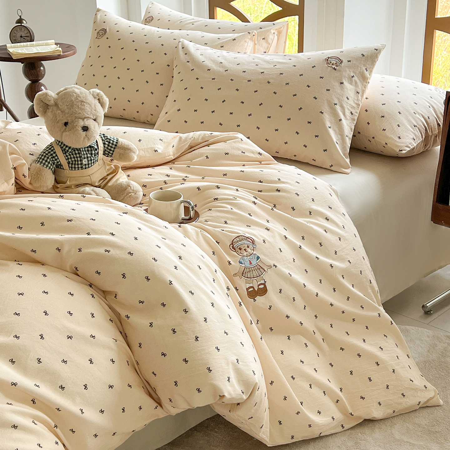 2026新款软糯云朵棉水洗棉刺绣三件套四件套嘟嘟小熊系列风格1 邂逅