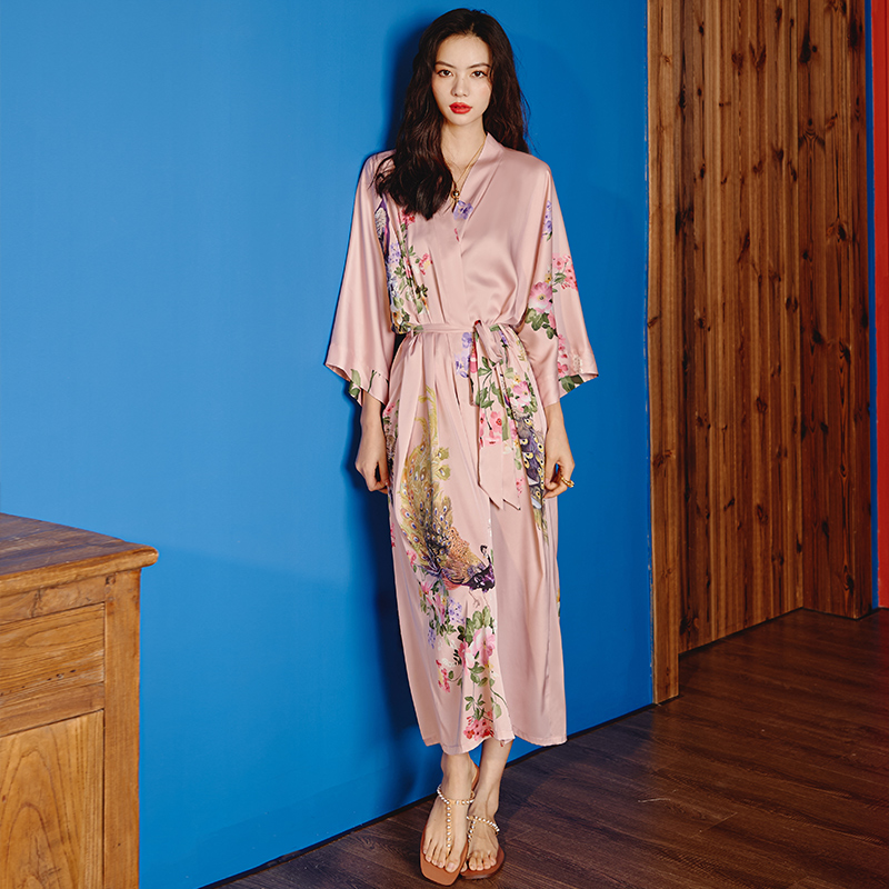 新款中式睡袍+吊带套装-风格二（2669 2878） 大睡袍均码（90-160斤） 单睡袍孔雀花粉红