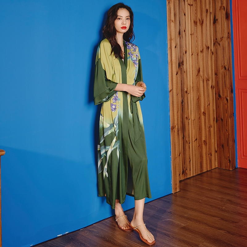 新款中式睡袍+吊带套装-风格四（2669 2878） 大睡袍均码（90-160斤） 单睡袍风信子绿