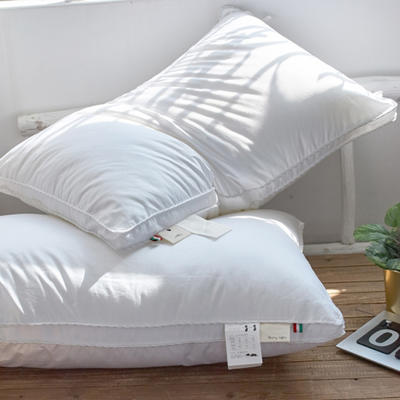 枕头枕芯系列80S纯棉贡缎立体枕芯 80S纯棉贡缎立体枕芯（48*74）