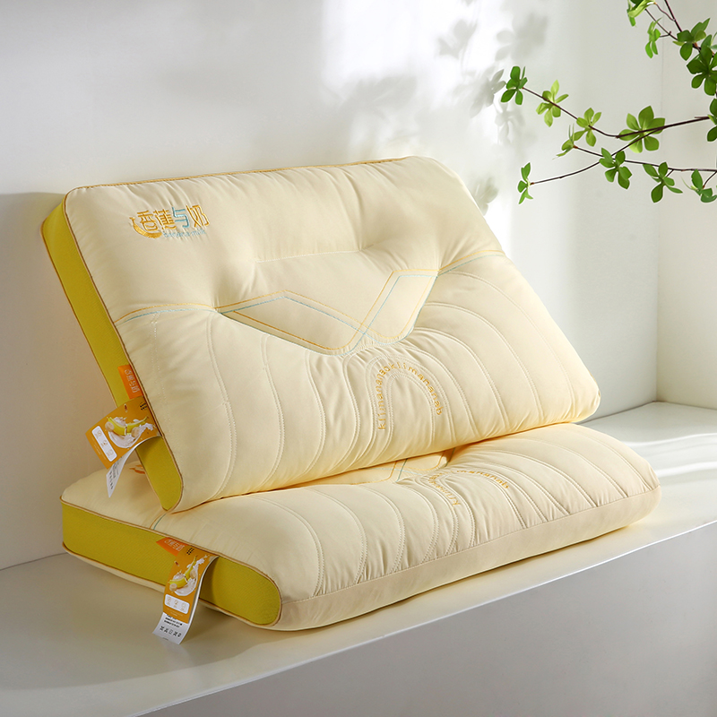 香蕉与奶夹棉分区护颈枕头枕芯 48x74cm 香蕉与奶护颈枕