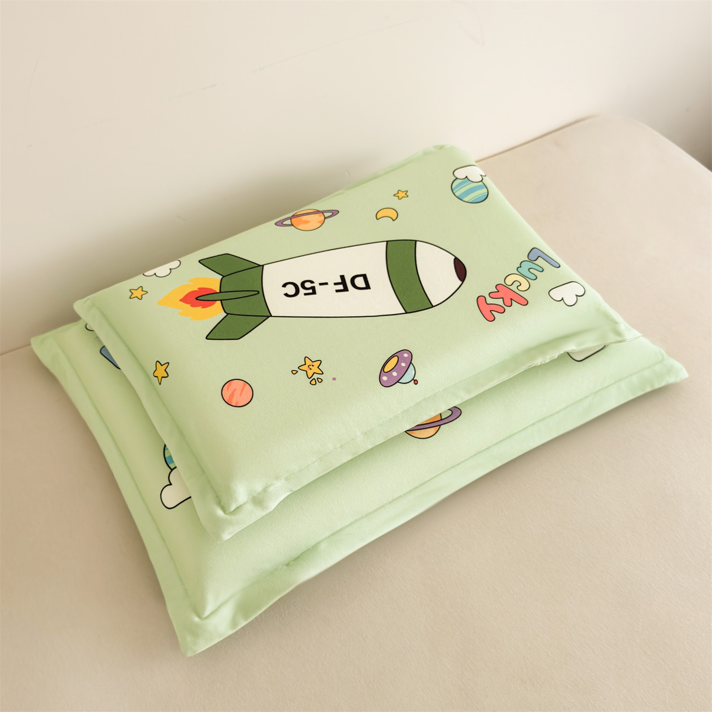 2025新款卡通记忆棉枕  枕头枕芯 星空导弹/只