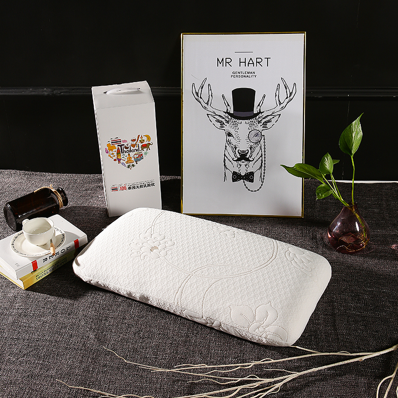 2018新款-乳胶面包枕（70*40*14cm） 礼盒