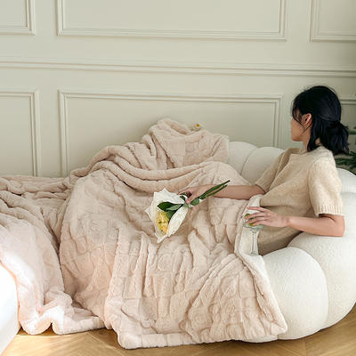 2022新款慕斯绒提花剪花定制大朵羊羔绒毯双层暗合压线毛毯拍法一 150×200cm 奶油米