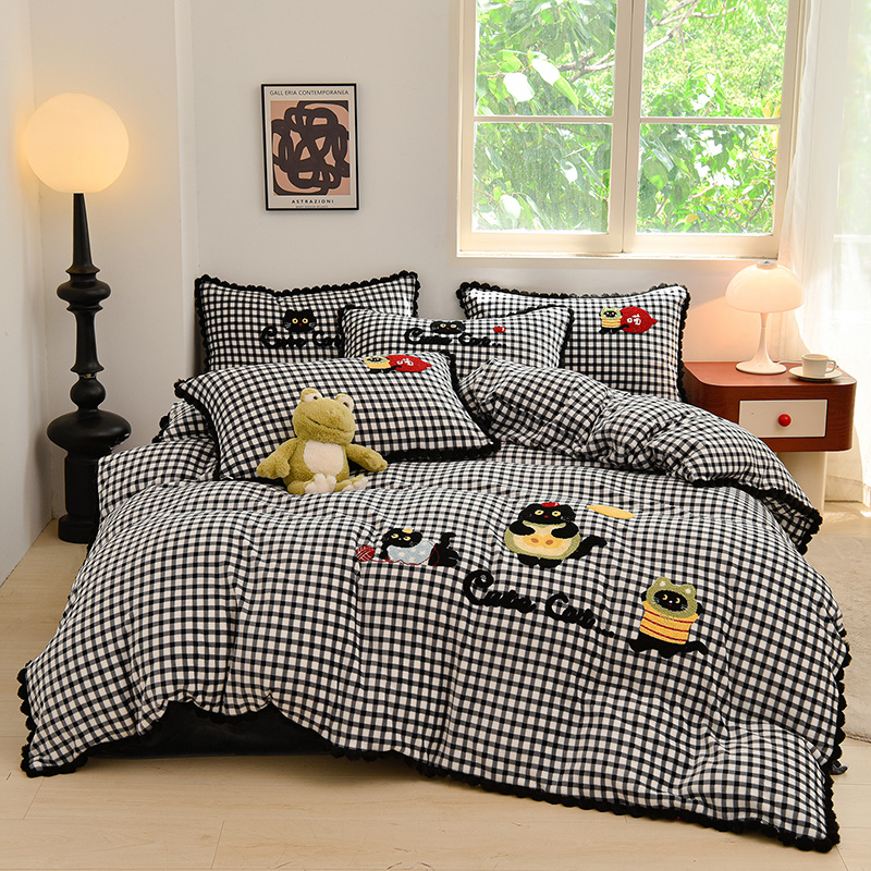 2025新款大眼萌小熊韩系黑毛球毛巾绣牛奶绒四件套 大眼萌小猫-黑