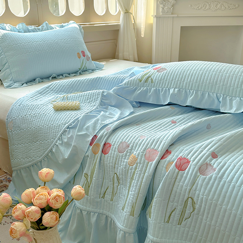 2025新款高端精品刺绣水洗棉床盖三件套夹棉三件套 郁金香-蓝