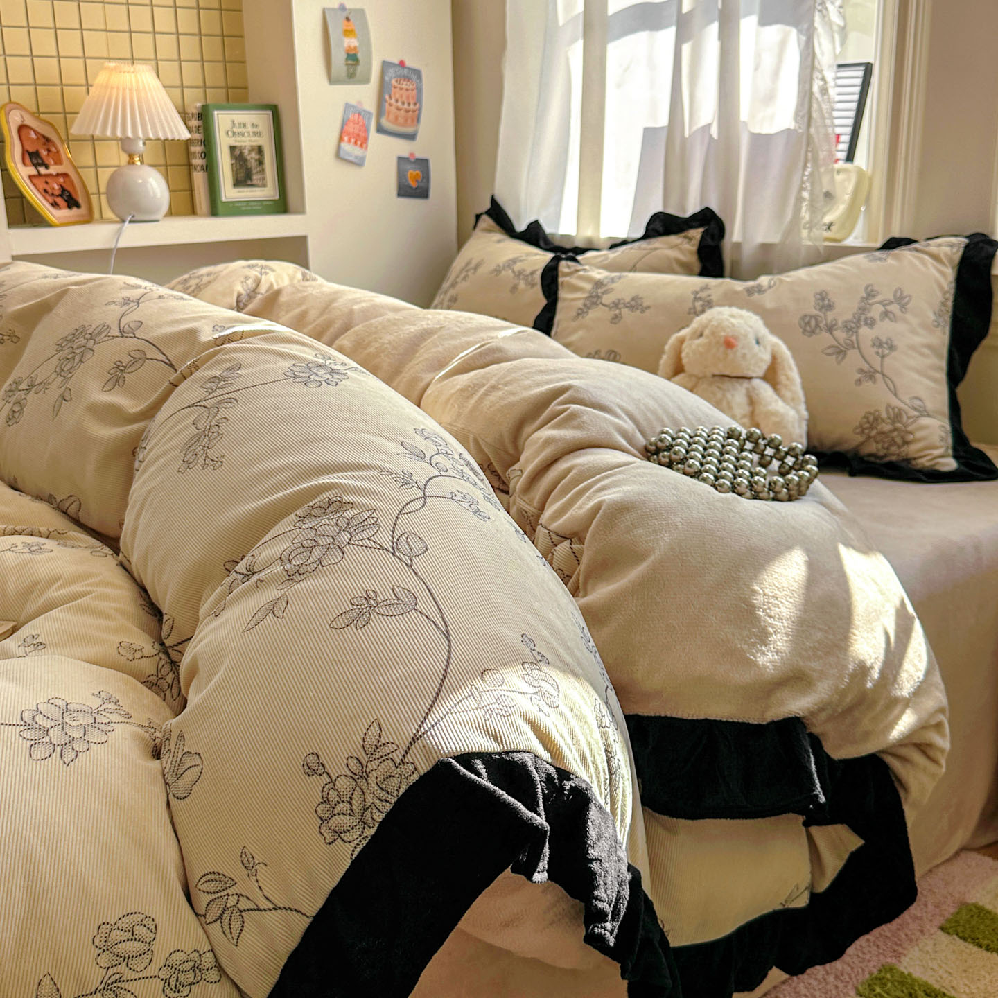 2025新款轻法式赫本风灯芯绒牛奶绒四件套提花立体韩版花边复古牛奶绒三件套