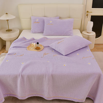 2023新款保暖绣花牛奶绒印花夹棉床盖 150*230cm单床盖 雏菊-香芋紫