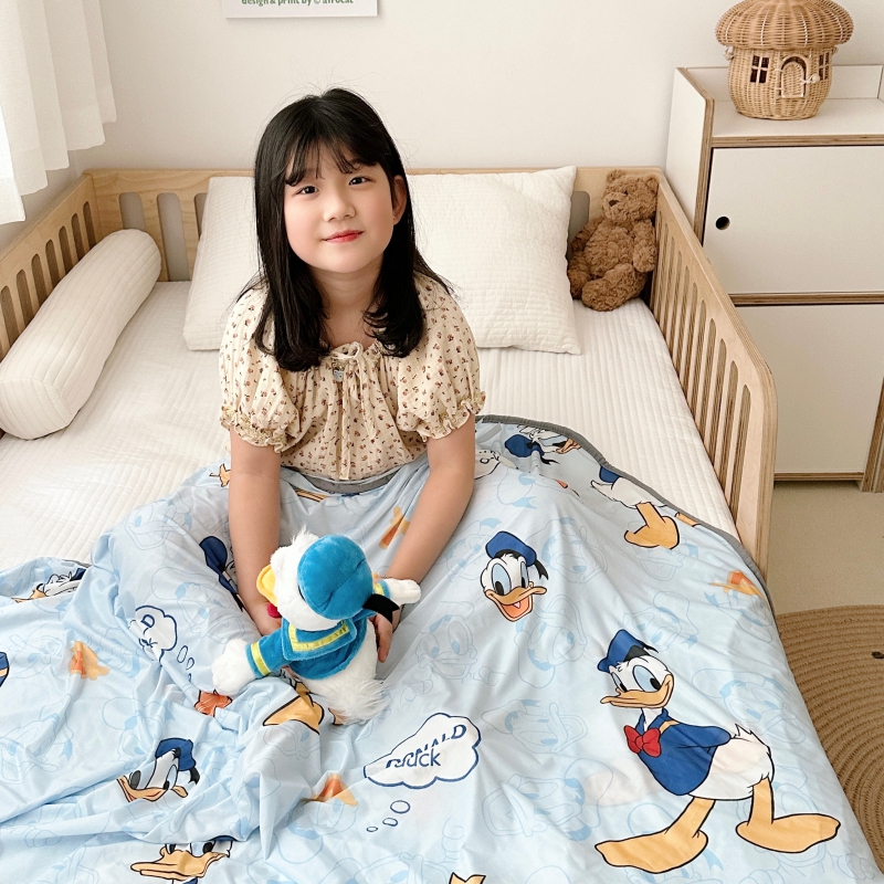 2023新款正版迪士尼竹纤维凉感毯 空调毯 婴儿车盖毯 宝宝抱毯 80*120cm 可爱唐老鸭