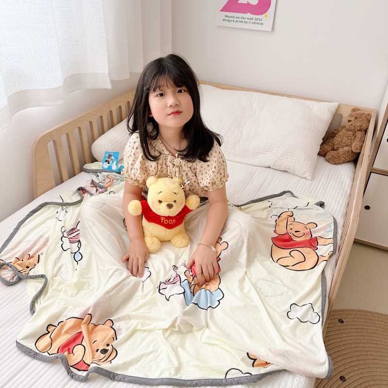 2023新款正版迪士尼竹纤维凉感毯 空调毯 婴儿车盖毯 宝宝抱毯 80*120cm 维尼熊和小猪