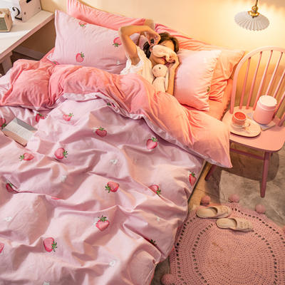 2019新款法莱绒四件套全棉加水晶绒四件套 1.2m（床单款三件套） 草莓猫
