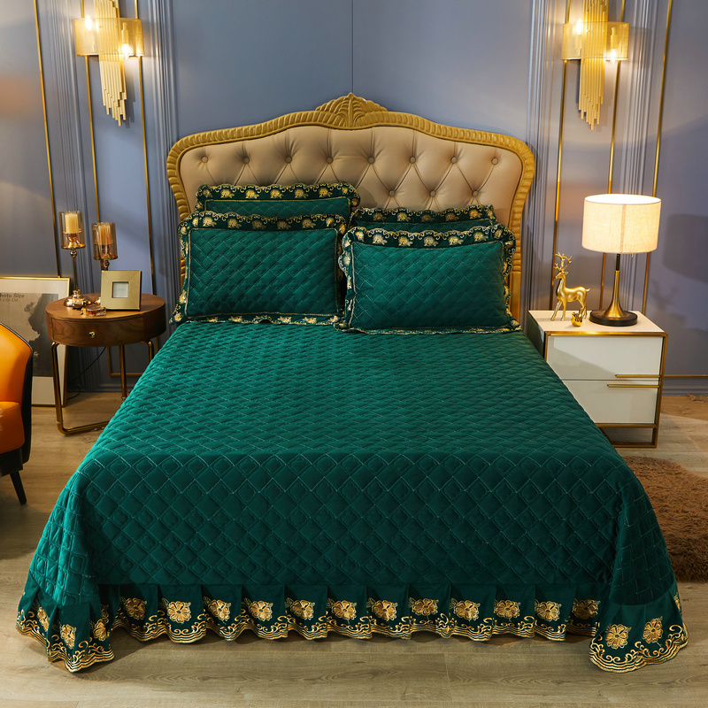 2021新款素色夹棉水晶绒系列（花漾情怀）单件床盖 250*270 孔雀绿