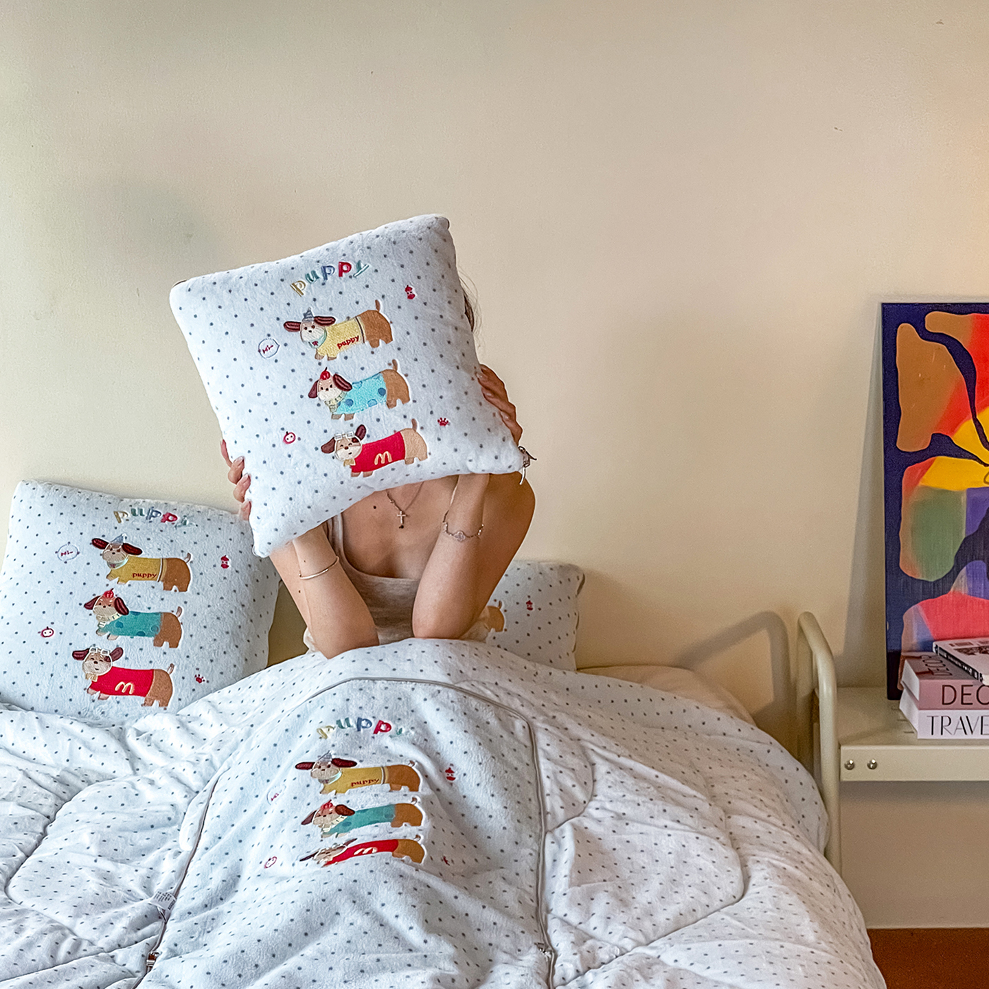 2025新款牛奶绒彩虹糖系列卡通精致刺绣款多功能抱枕被（专版花型，侵权必究！） 薄荷糖-腊肠狗