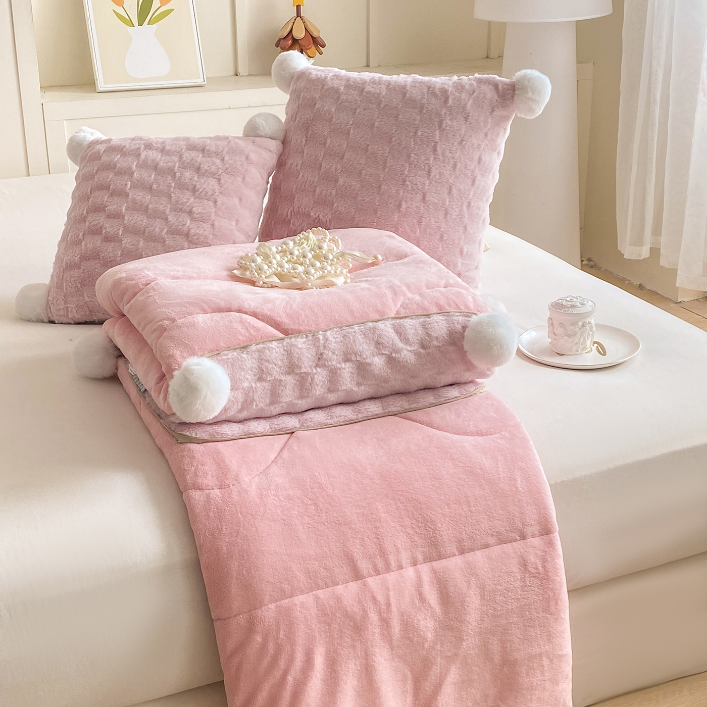 2025新款暖绒毛球系列牛奶绒兔绒多功能抱枕被-小泡芙 小泡芙-粉
