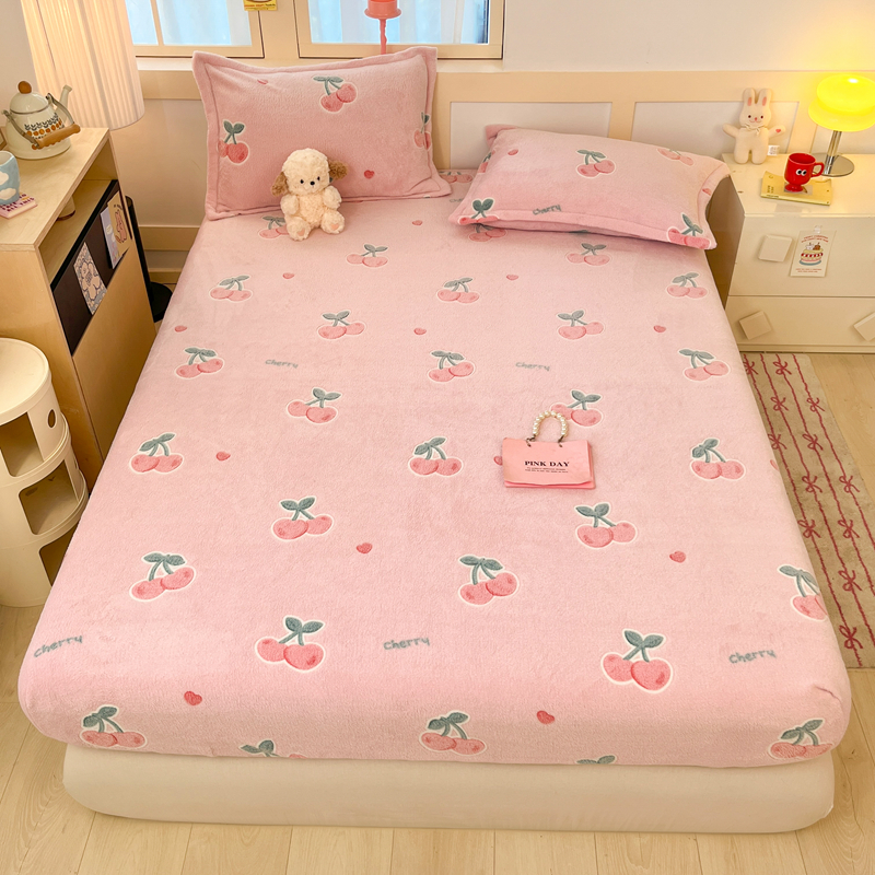 2025新款高克重雪花绒卡通印花加厚保暖大床单床笠 床笠桃心爱语
