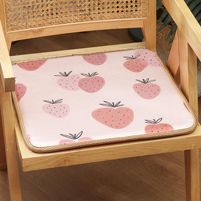 2023新款 数码印花冰丝包边坐垫椅垫 夏凉款 45x45cm 草莓物语