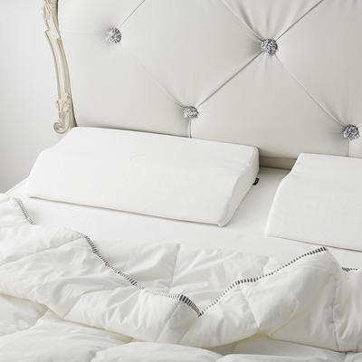 泰国乳胶枕含量95%舒压枕 舒压枕