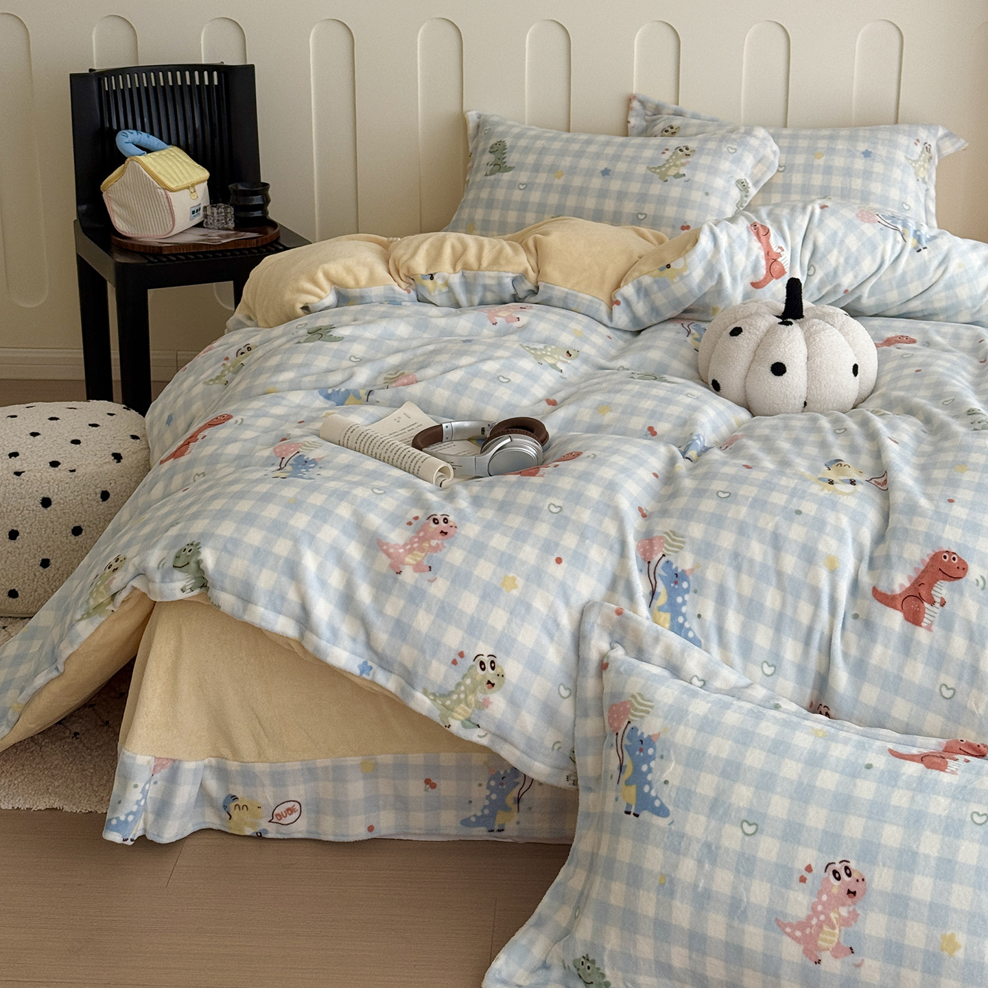 2025新款牛奶绒印花四件套 恐龙乐园