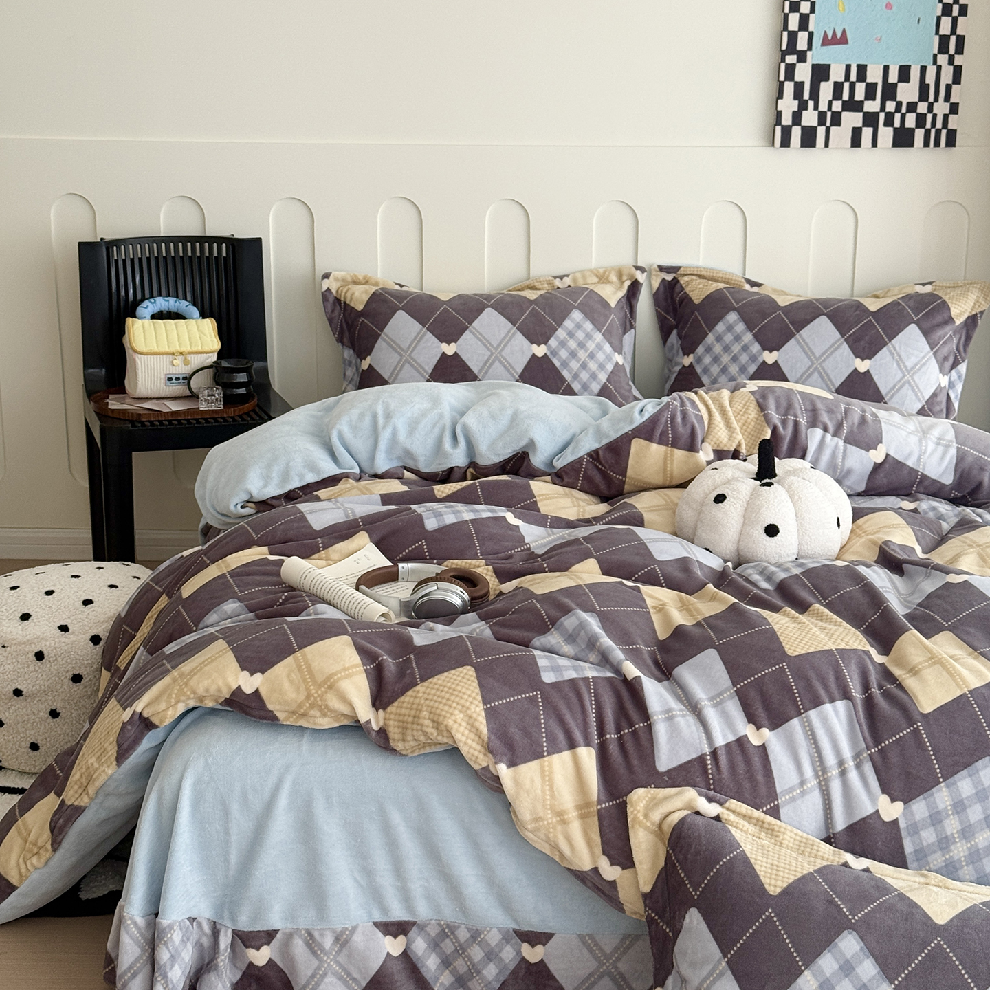 2025新款牛奶绒印花四件套 英俊风情