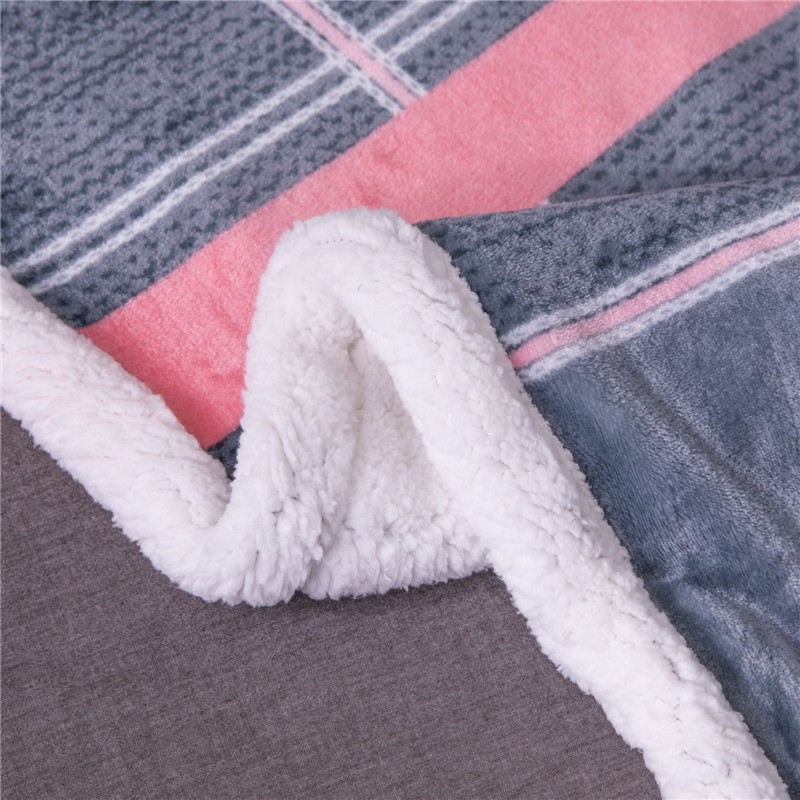 M01-法兰绒+羊羔绒双层毛毯 180*200cm（带包装） 蘑菇时尚
