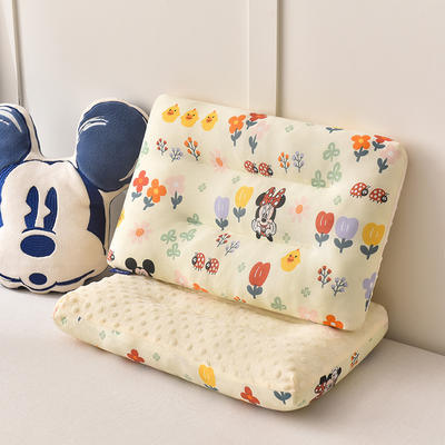 2023新款迪士尼系列儿童针织豆豆绒枕  枕头枕芯  30*50cm 甜蜜米妮