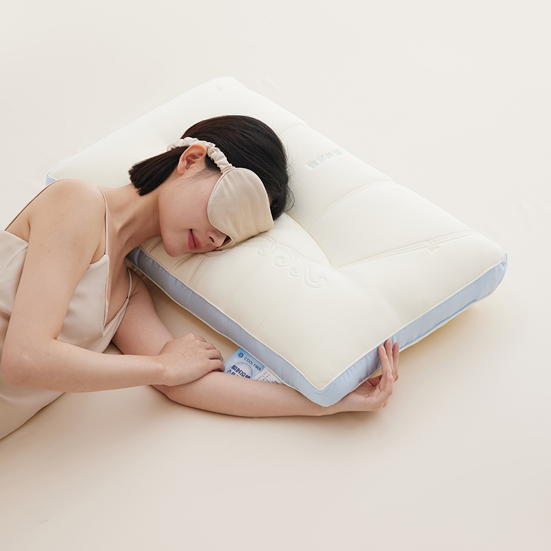 2024新款蝶曼冰蚕枕头枕芯-模特图 43*69+5cm/只 蝴蝶花园蚕丝枕
