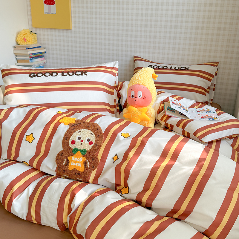 2026新款全棉卡通毛巾绣系列四件套 幸运熊仔