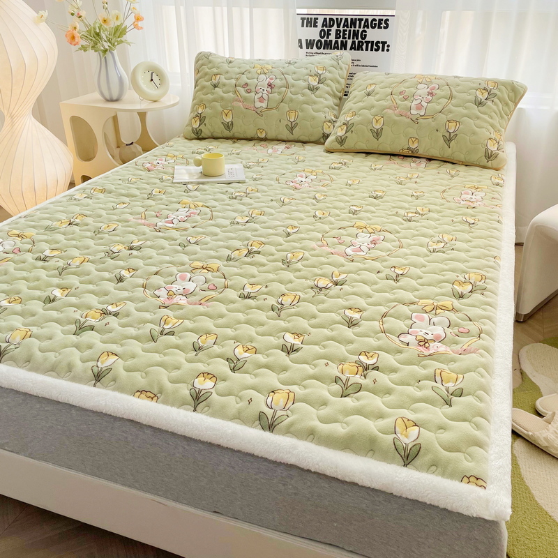 2023新款200gA类牛奶绒大豆抗菌夹棉保暖软床垫床褥子-素色款暖光图 150*200cm单床垫 花园兔